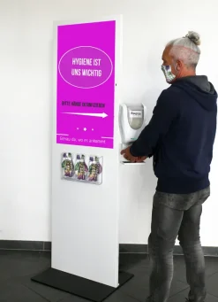 PeTa Safety Stand préparé pour un écran de 49 pouces