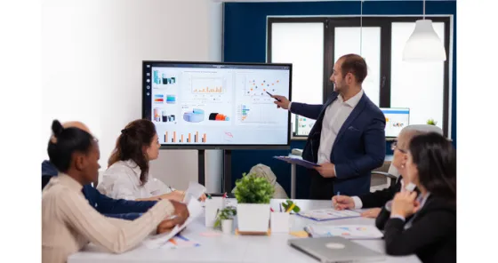 Sharp PN-L862B 86" Display tactile