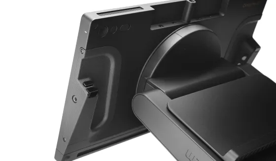 Wacom Cintiq Pro 17 tablette graphique avec stylet et socle