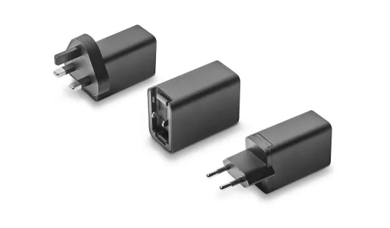 Wacom Power Adapter avec prises régionales (UE, Suisse, Royaume-Uni), jusqu'à 25 W
